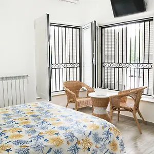 Villa Sole, Bari